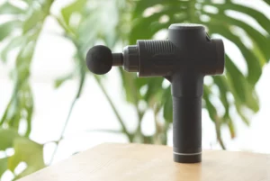 Lee más sobre el artículo Pistola de masaje muscular: funcionamiento y utilidad