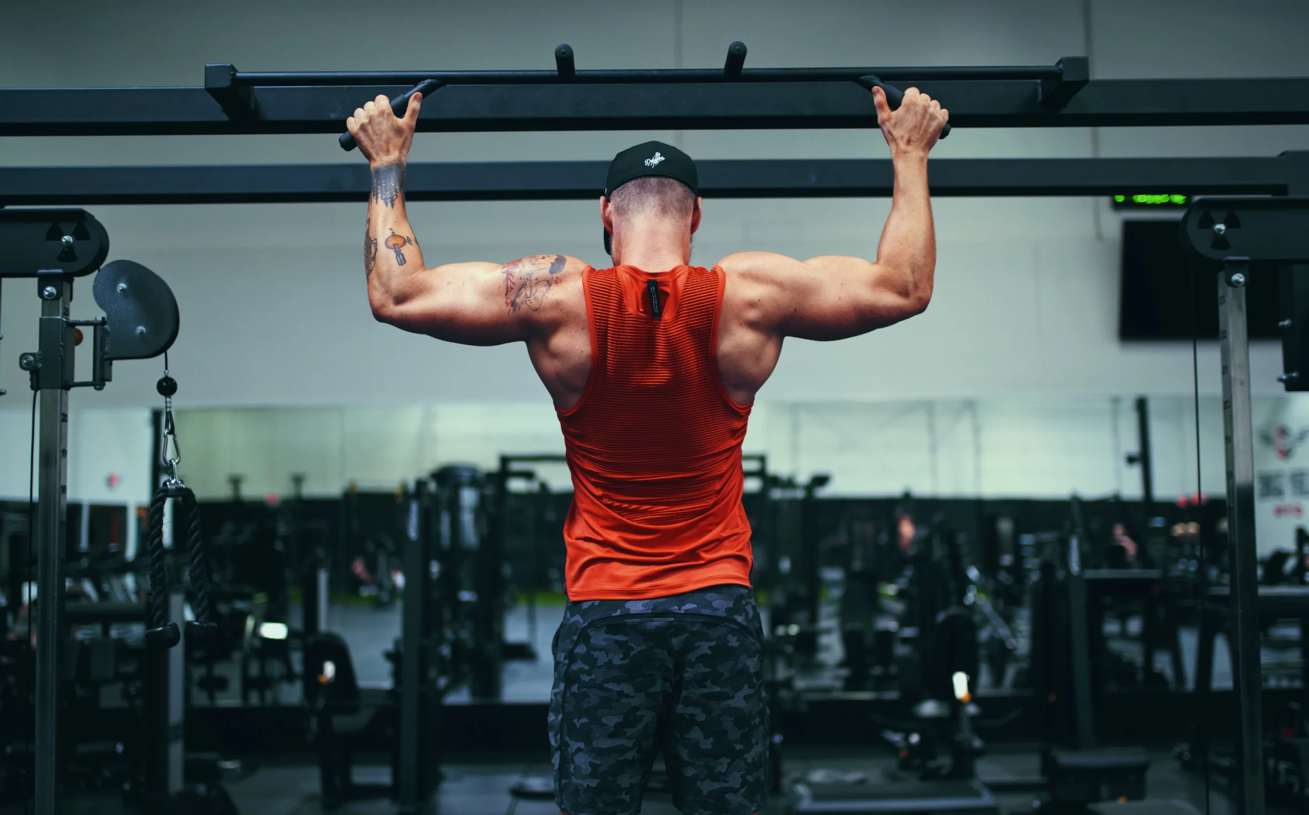 En este momento estás viendo Ropa de gimnasio para hombres: Estilo y rendimiento en Amazon